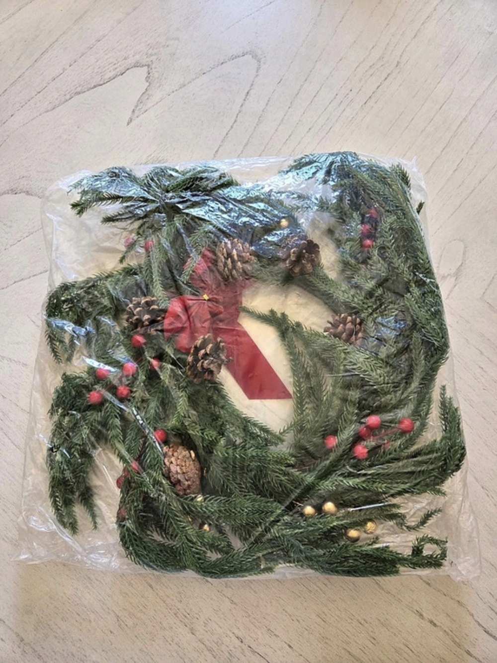Vituney 20" Christmas Wreath w/Red Bow, Artificial Cedar,Pinecones & Red Berries